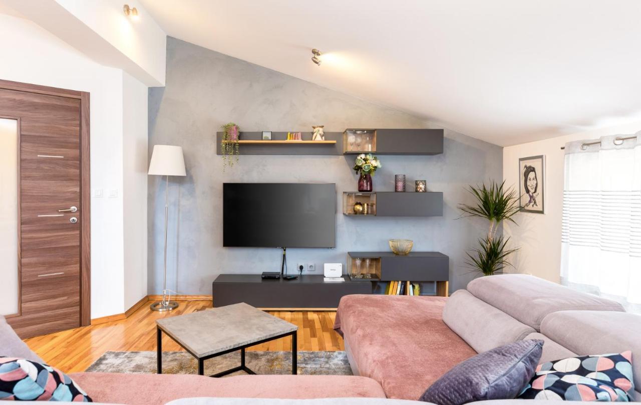 Marko Apartment *